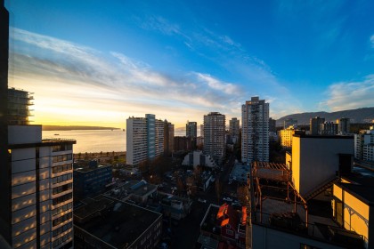 Photo 1 at 1501 - 1740 Comox Street, West End VW, Vancouver West