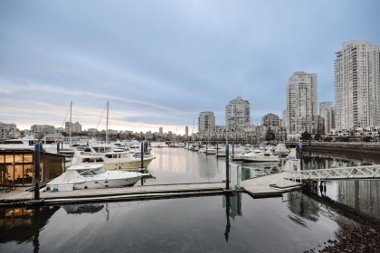 Photo 3 at 3706 - 1033 Marinaside Crescent, Yaletown, Vancouver West