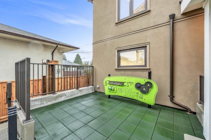 Photo 24 at 1012 W 52nd Avenue, South Granville, Vancouver West