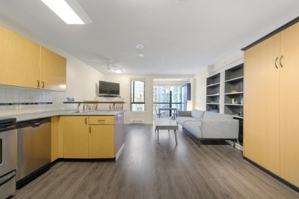 Photo 2 at 2010 - 939 Homer Street, Yaletown, Vancouver West