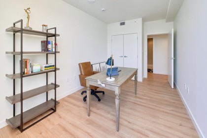 Photo 24 at 807 - 755 Harbourside Drive, Harbourside, North Vancouver