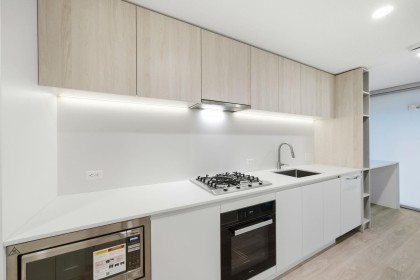 Photo 1 at 311 - 2803 W 4th Avenue, Kitsilano, Vancouver West