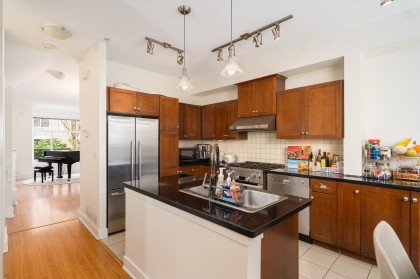 Photo 12 at 968 Westbury Walk, South Cambie, Vancouver West