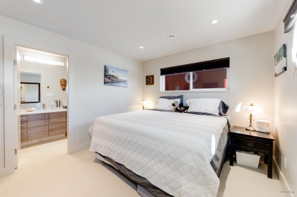 Photo 27 at 29 - 415 Esplanade Avenue, Mosquito Creek, North Vancouver