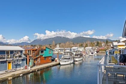 Photo 1 at 29 - 415 Esplanade Avenue, Mosquito Creek, North Vancouver