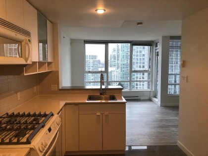 Photo 16 at 2201 - 939 Expo Boulevard, Yaletown, Vancouver West