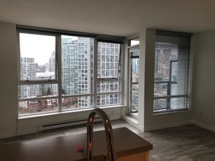 Photo 14 at 2201 - 939 Expo Boulevard, Yaletown, Vancouver West