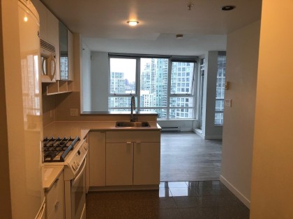 Photo 11 at 2201 - 939 Expo Boulevard, Yaletown, Vancouver West