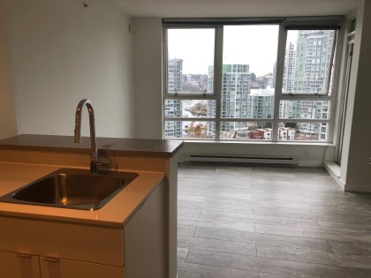 Photo 8 at 2201 - 939 Expo Boulevard, Yaletown, Vancouver West