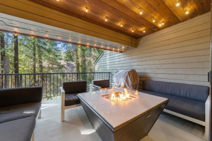 Photo 13 at 867 Frederick Road, Lynn Valley, North Vancouver