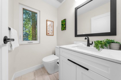 Photo 9 at 867 Frederick Road, Lynn Valley, North Vancouver