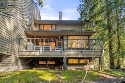 Photo 4 at 867 Frederick Road, Lynn Valley, North Vancouver