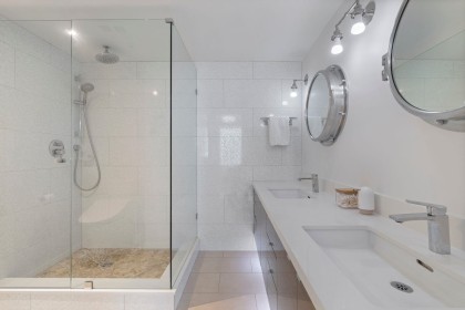 Photo 23 at 303 - 1501 Howe Street, Yaletown, Vancouver West