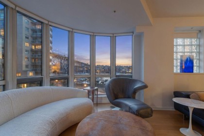 Photo 2 at 303 - 1501 Howe Street, Yaletown, Vancouver West