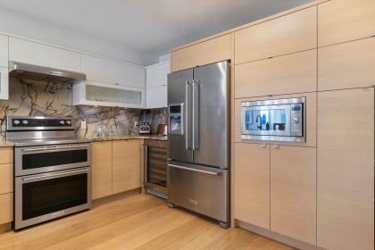 Photo 13 at 303 - 1501 Howe Street, Yaletown, Vancouver West