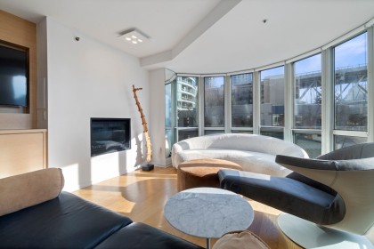 Photo 3 at 303 - 1501 Howe Street, Yaletown, Vancouver West