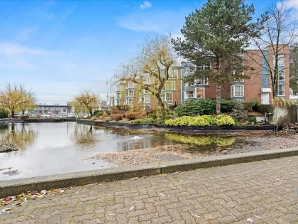 Photo 24 at 105 - 1502 Island Park Walk, False Creek, Vancouver West