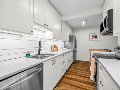 Photo 13 at 103 - 1412 W 14th Avenue, Fairview VW, Vancouver West