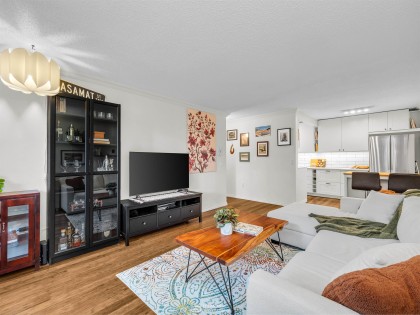 Photo 4 at 103 - 1412 W 14th Avenue, Fairview VW, Vancouver West