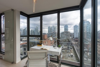 Photo 10 at 1001 - 1155 Homer Street, Yaletown, Vancouver West