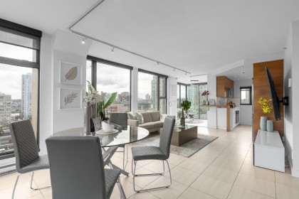 Photo 4 at 1001 - 1155 Homer Street, Yaletown, Vancouver West