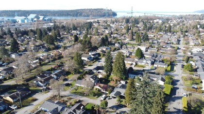 Photo 2 at 1319 Cottonwood Crescent, Norgate, North Vancouver