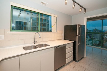 Photo 7 at 1606 - 909 Burrard Street, West End VW, Vancouver West