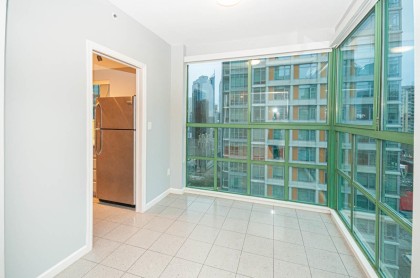 Photo 3 at 1606 - 909 Burrard Street, West End VW, Vancouver West