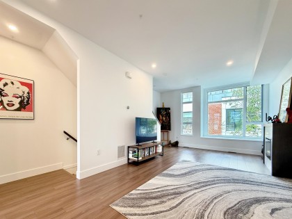 Photo 5 at 5458 Oak Street, Cambie, Vancouver West