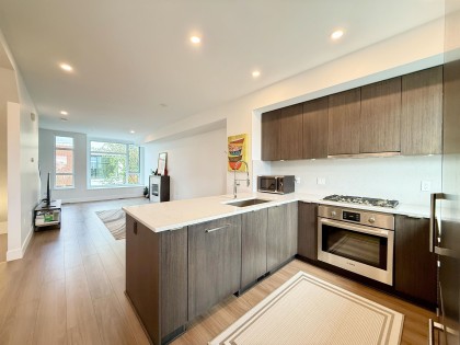Photo 10 at 5458 Oak Street, Cambie, Vancouver West