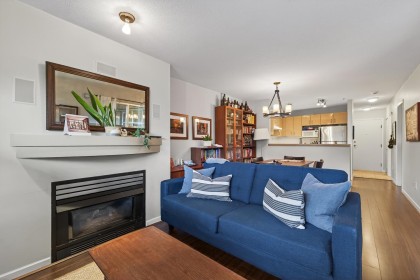 Photo 1 at 106 - 2983 W 4th Avenue, Kitsilano, Vancouver West