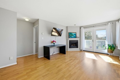 Photo 2 at 203 - 1538 Bowser Avenue, Norgate, North Vancouver