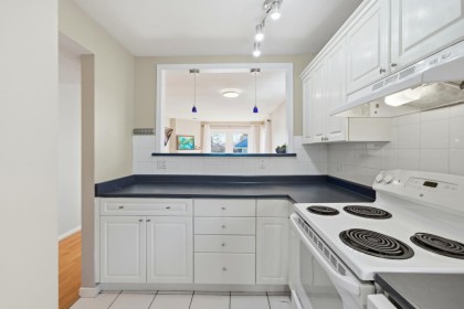 Photo 9 at 203 - 1538 Bowser Avenue, Norgate, North Vancouver