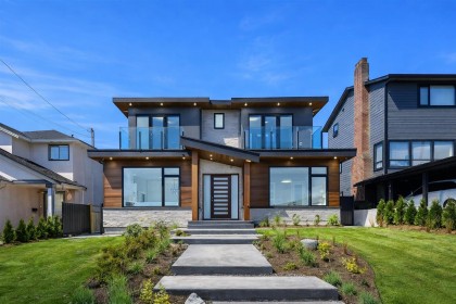 Photo 1 at 356 W 28th Street, Upper Lonsdale, North Vancouver