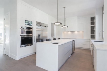 Photo 4 at 356 W 28th Street, Upper Lonsdale, North Vancouver