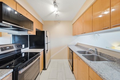 Photo 3 at 1903 - 1288 W Georgia Street, West End VW, Vancouver West