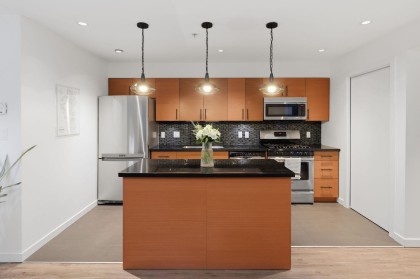 Photo 11 at 105 - 2832 Capilano Road, Capilano NV, North Vancouver