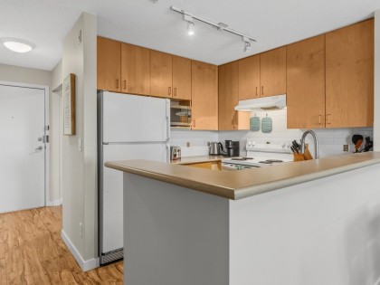 Photo 8 at 402 - 124 W 3rd Street, Lower Lonsdale, North Vancouver