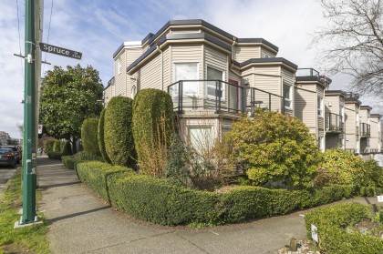 Photo 2 at 6 - 1101 W 8th Avenue, Fairview VW, Vancouver West