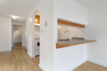 Photo 13 at 6 - 1101 W 8th Avenue, Fairview VW, Vancouver West