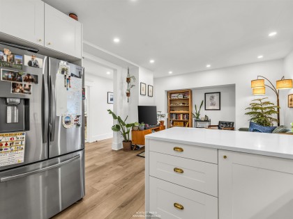 Photo 7 at 354 W 15th Avenue, Mount Pleasant VW, Vancouver West