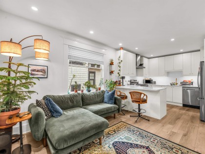 Photo 4 at 354 W 15th Avenue, Mount Pleasant VW, Vancouver West