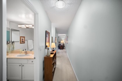 Photo 4 at 202 - 1066 W 13th Avenue, Fairview VW, Vancouver West