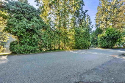 Photo 30 at 430 Macbeth Crescent, Cedardale, West Vancouver