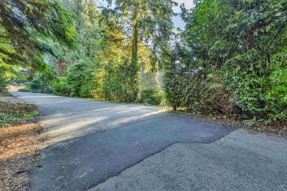 Photo 29 at 430 Macbeth Crescent, Cedardale, West Vancouver