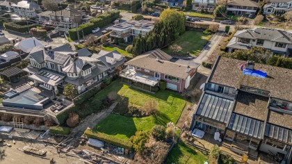 Photo 17 at 450 Beachview Drive, Dollarton, North Vancouver