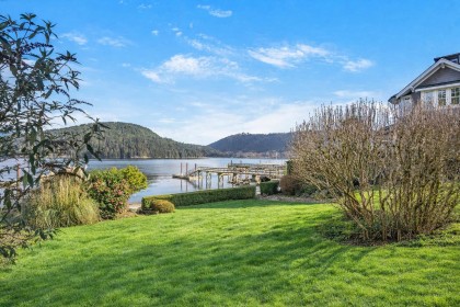 Photo 7 at 450 Beachview Drive, Dollarton, North Vancouver