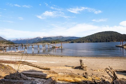 Photo 3 at 450 Beachview Drive, Dollarton, North Vancouver