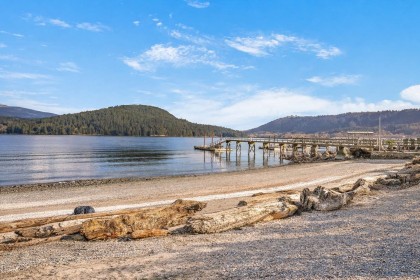 Photo 15 at 450 Beachview Drive, Dollarton, North Vancouver