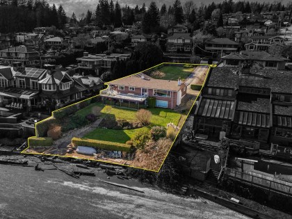 Photo 4 at 450 Beachview Drive, Dollarton, North Vancouver